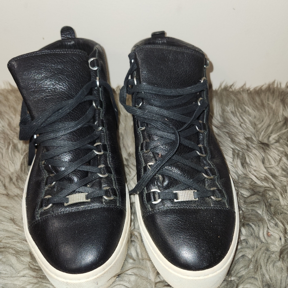 Balenciaga Sneakers Black Leather